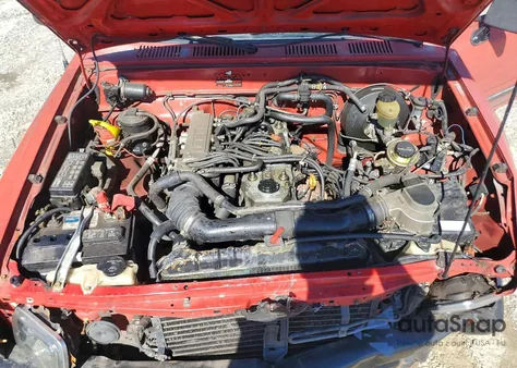 1993 Toyota Pickup 1/2 Ton Short Wheelbase Stb z USA, uszkodzony, nr VIN 4TARN81A9PZ073612